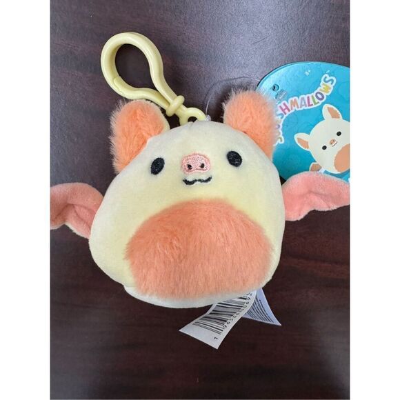 NWT Meghan Fruit Bat 3.5 Inch Squishmallows Backpack Clip - Picture 2 of 6